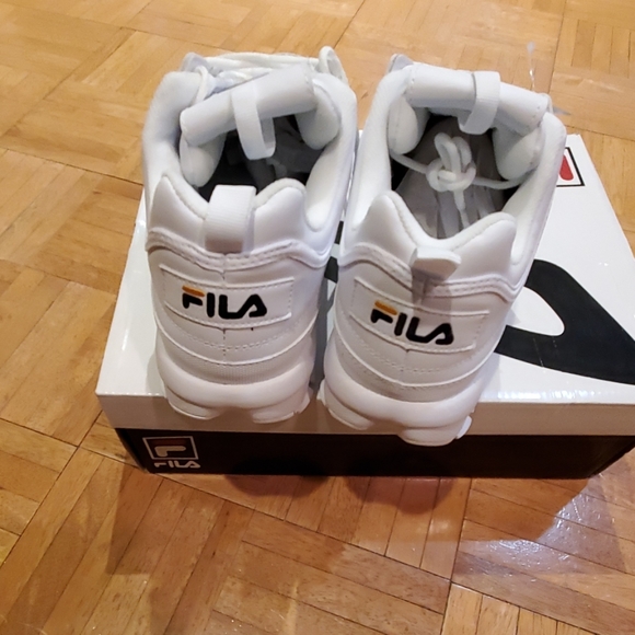 Fila sneakers and tshirt set - Picture 4 of 6